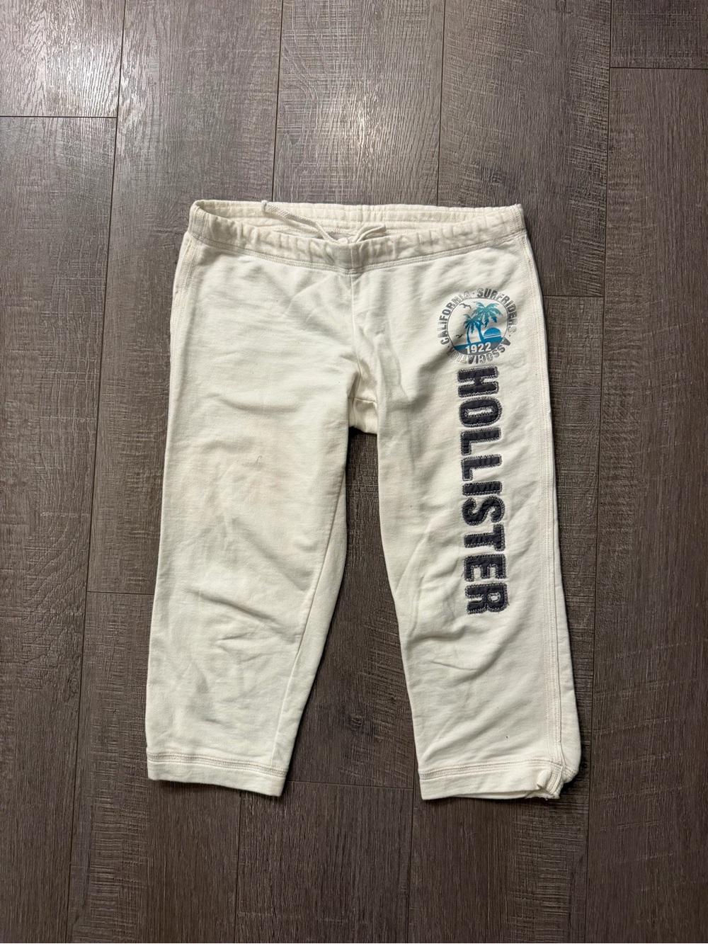 Hollister vintage Cream y2k capri Sweatpants with Side Logo